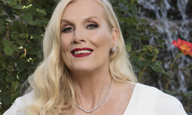 Utskjelt, elsket og hatet. Gunilla Persson finner ro i familien og religionen